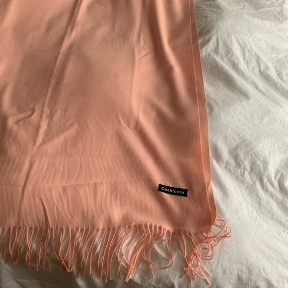 Pink Cashmere Scarf - Picture 2 of 2